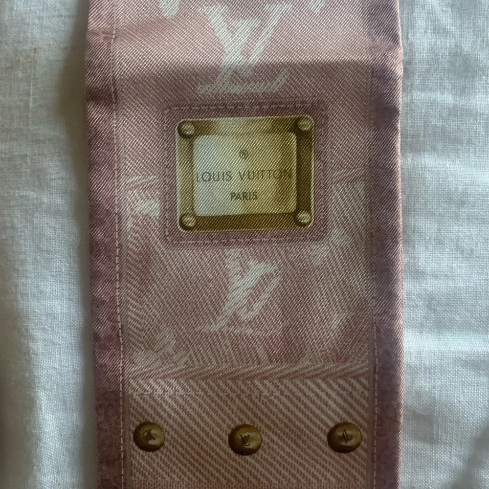 Louis Vuitton Silk Scarf - Picture 3 of 7